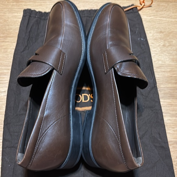 Authentic Tod’s Brown Loafers, EUC, “Tod’s” 7.5, US Men’s 9 - Picture 4 of 9
